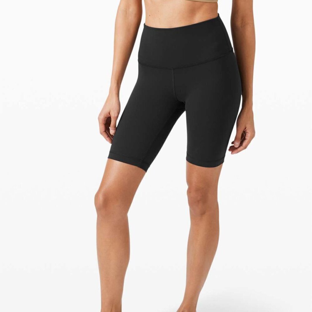 NWOT Lululemon Wunder Train High Rise Short 8"
